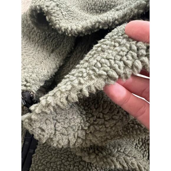 Bts Mic Drop Deep Pile Fleece Green Hoodie Size M - Picture 6 of 13